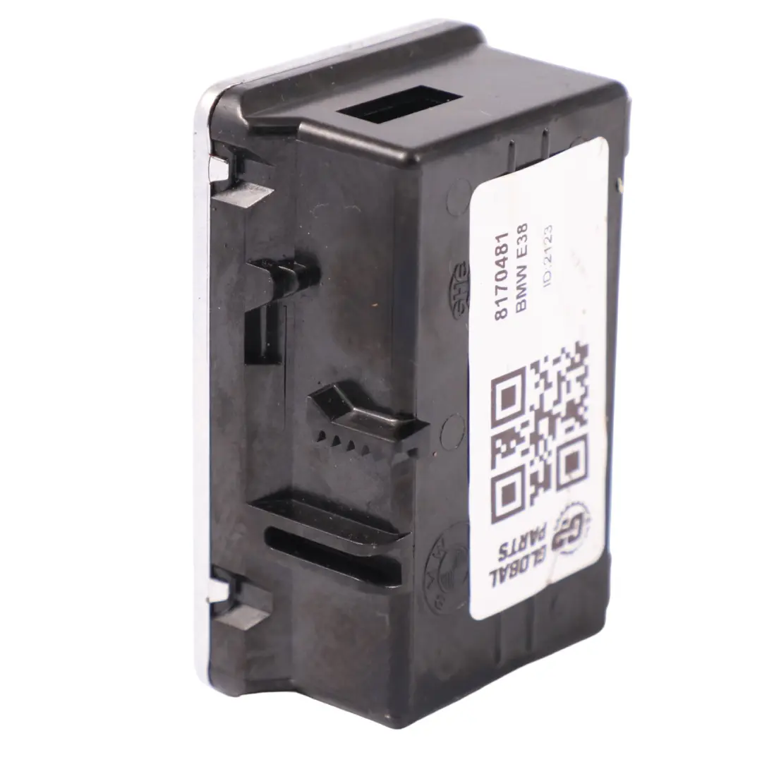 Cenicero Consola Central Salpicadero Bandeja de Cenizas para BMW E38 con número de pieza 8170481 BMW E38 Cenicero Consola Central Salpicadero Bandeja de Cenizas - SKU 8170481 - Número de pieza 8170481