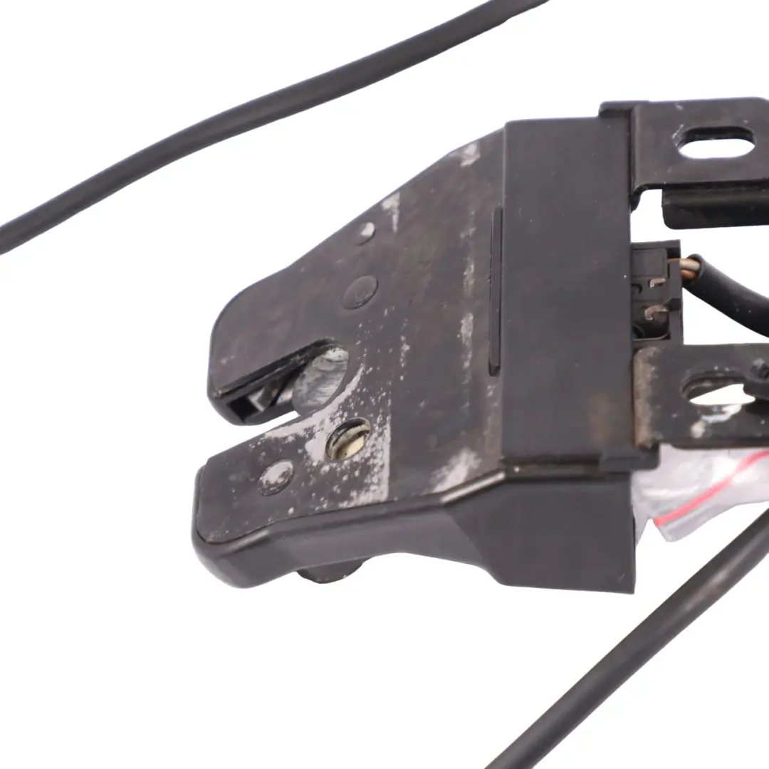 Trunk Lid Boot Tailgate Lock Latch Catch Mechanism to BMW E38 with Part number 8174853 BMW E38 Trunk Lid Boot Tailgate Lock Latch Catch Mechanism - SKU 8174853 - Part number 8174853