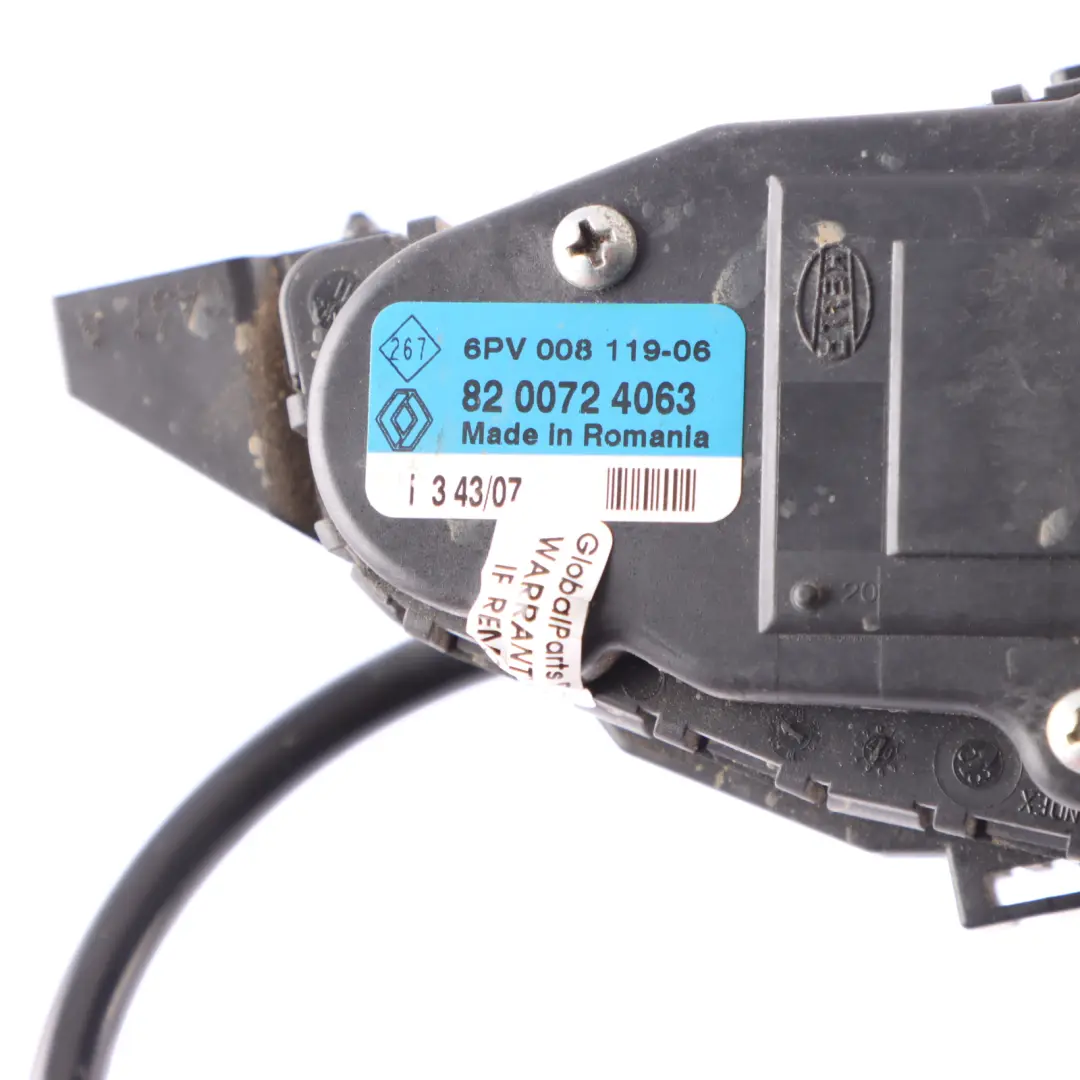 Throttle Pedal Vauxhall Movano A Renault Master II Gas Accelerator to with Part number 8200724063 Throttle Pedal Vauxhall Movano A Renault Master II Gas Accelerator - SKU 8200724063 - Part number 8200724063