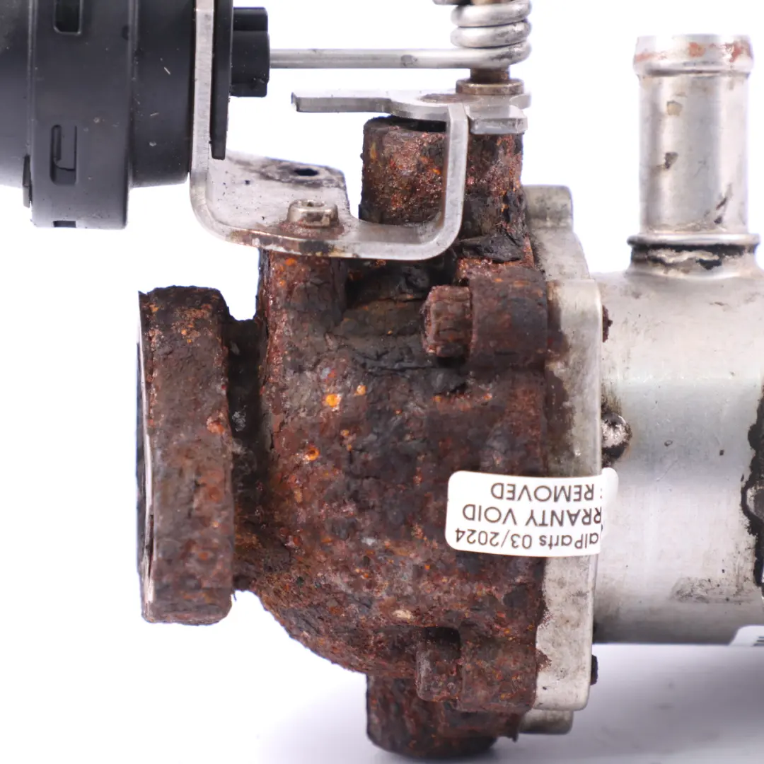 Enfriador EGR para Opel Vivaro Renault Trafic 2.0 Diesel con número de pieza 8200873678 Opel Vivaro Renault Trafic 2.0 Diesel Enfriador EGR - SKU 8200873678 - Número de pieza 8200873678