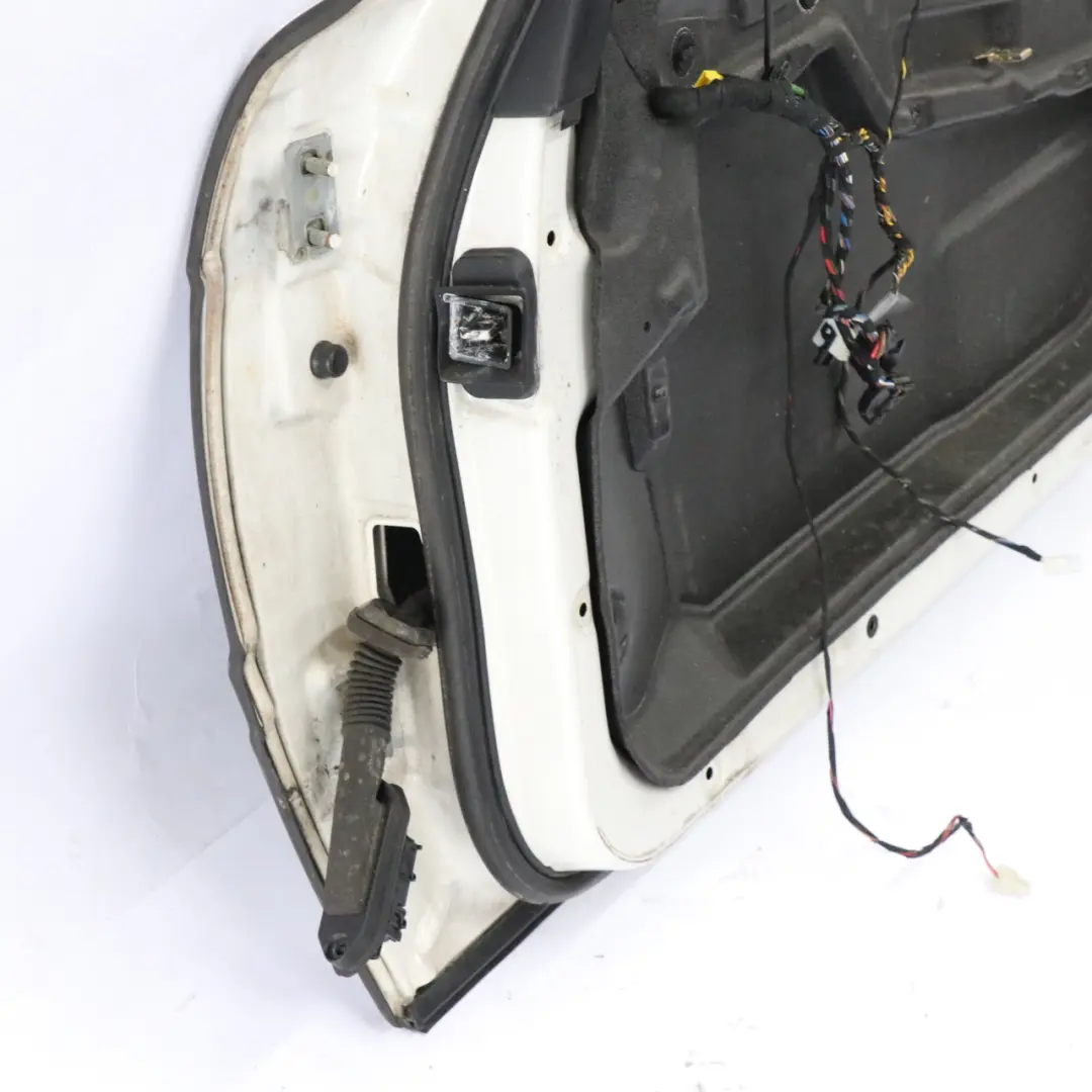 Porta anteriore destra Alpinweiss Alpine White 3 - 300 per BMW E38 con numero di parte 8215310 BMW E38 Porta anteriore destra Alpinweiss Alpine White 3 - 300 - SKU 8215310-AW - Numero di parte 8215310