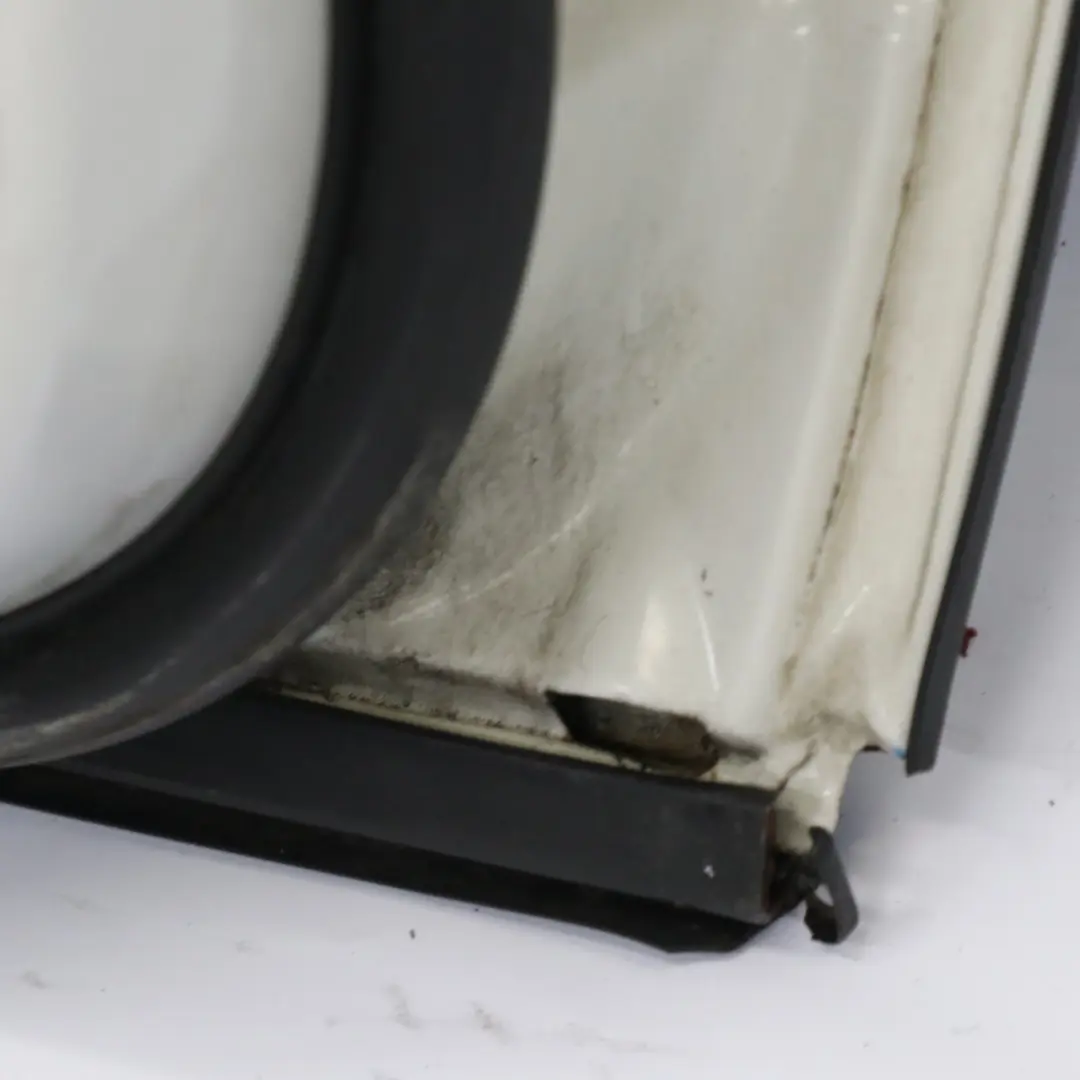 Tür hinten links Alpinweiss Alpinweiss 3 - 300 für BMW E38 mit Teilenummer 8223885 BMW E38 Tür hinten links Alpinweiss Alpinweiss 3 - 300 - SKU 8223885-AW - Teilenummer 8223885