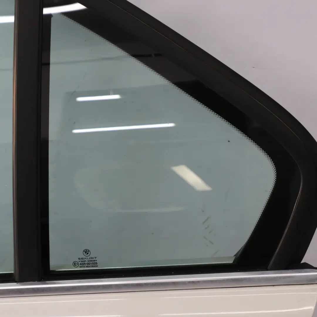 BMW E38 Puerta Trasera Izquierda Alpinweiss Alpine Blanco 3 - 300 - SKU 8223885-AW - Número de pieza 8223885