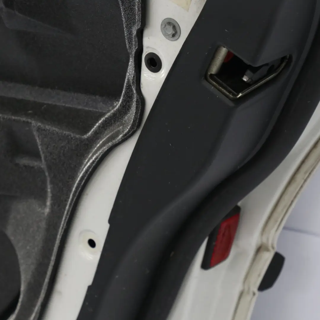 BMW E38 Puerta Trasera Derecha Alpinweiss Alpine Blanco 3 - 300 - SKU 8223886-AW - Número de pieza 8223886