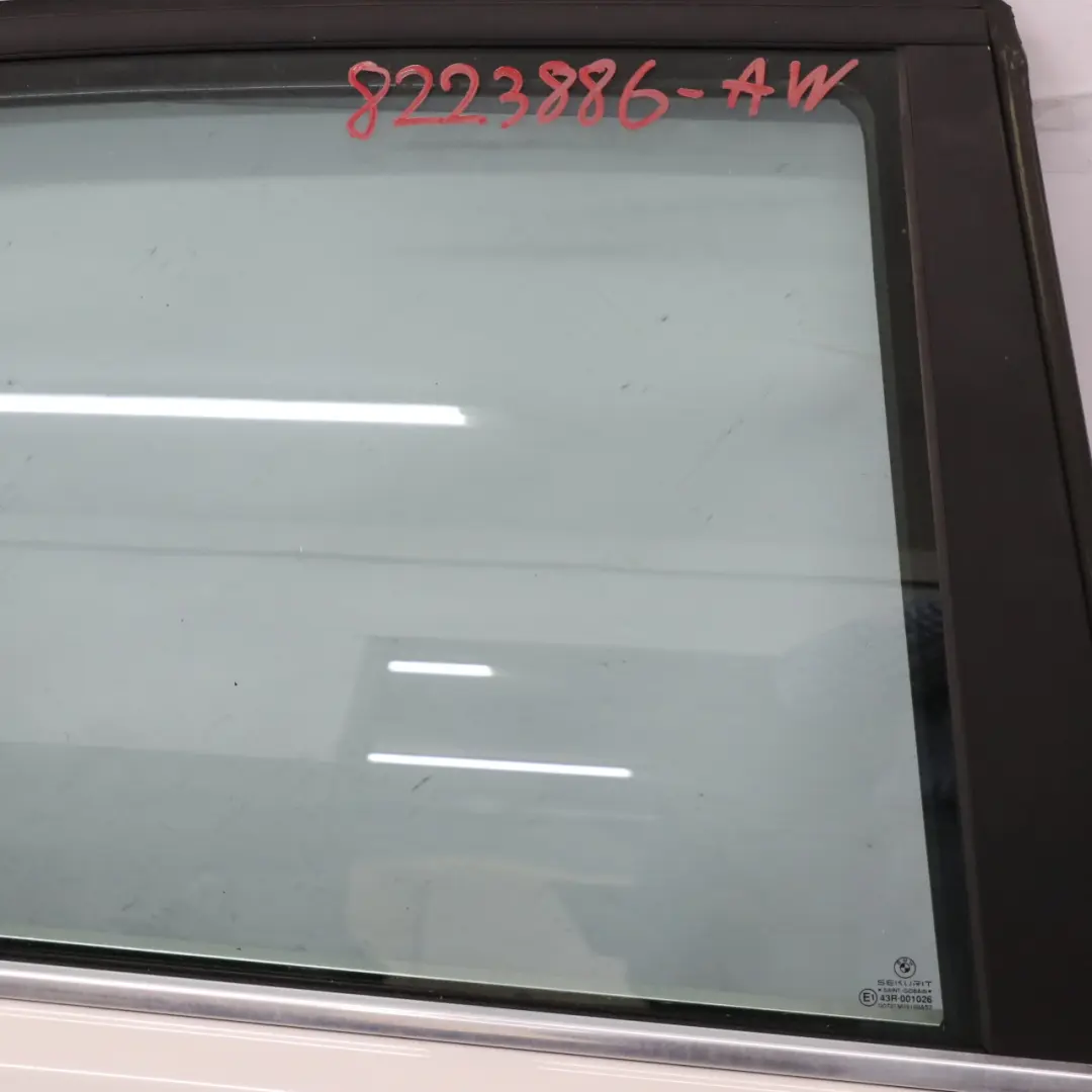 Tür hinten rechts Alpinweiss 3 - 300 für BMW E38 mit Teilenummer 8223886 BMW E38 Tür hinten rechts Alpinweiss 3 - 300 - SKU 8223886-AW - Teilenummer 8223886