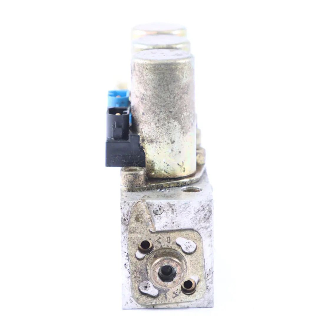 Bloque válvulas BMW E46 Convertible Techo plegable Válvula control bomba para con número de pieza 8234529 Bloque válvulas BMW E46 Convertible Techo plegable Válvula control bomba - SKU 8234529 - Número de pieza 8234529