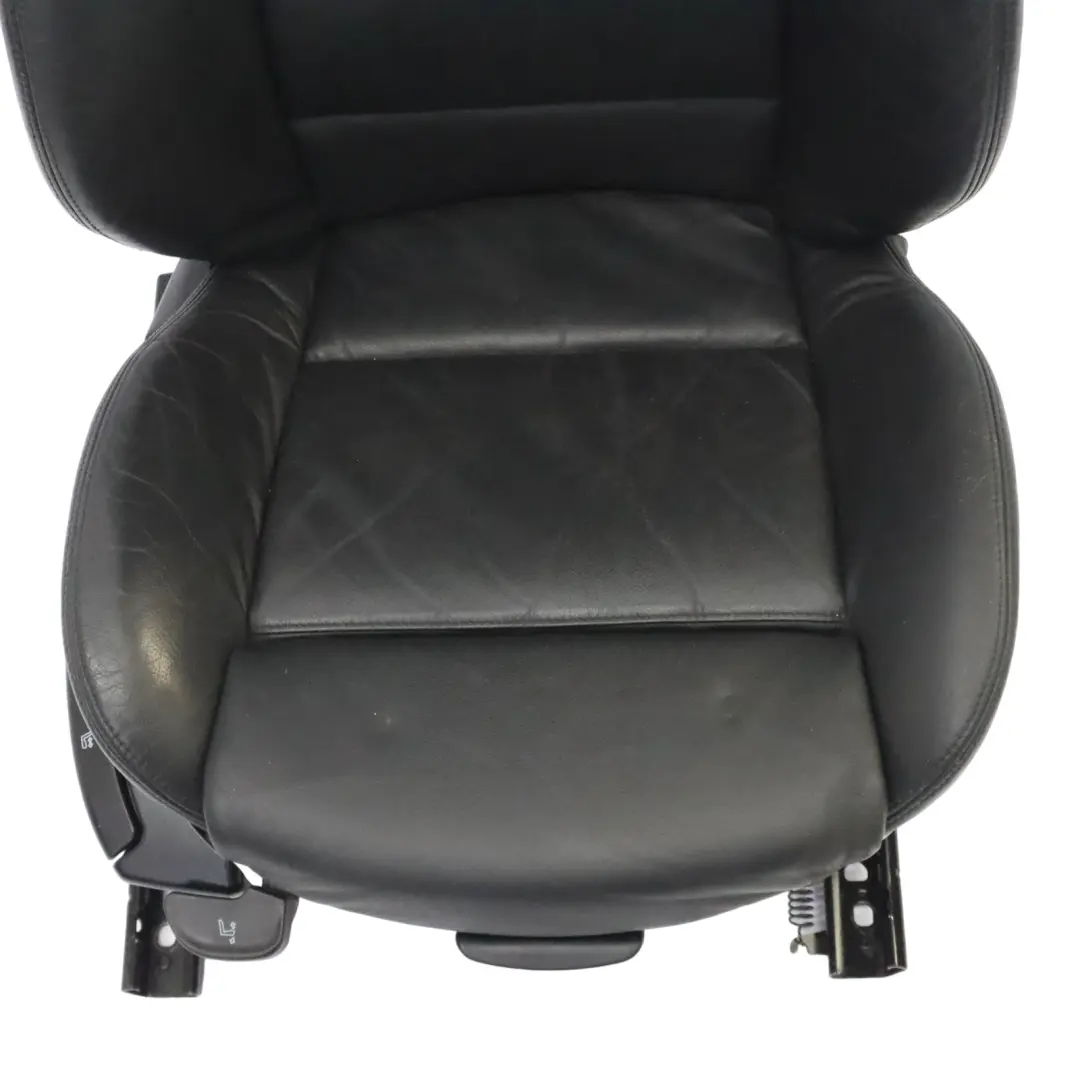 Fotel Przedni Prawy Skóra Montana Czarna do BMW E46 o numerze 8234946 BMW E46 Fotel Przedni Prawy Skóra Montana Czarna - SKU 8234946-4 - Numer Części 8234946