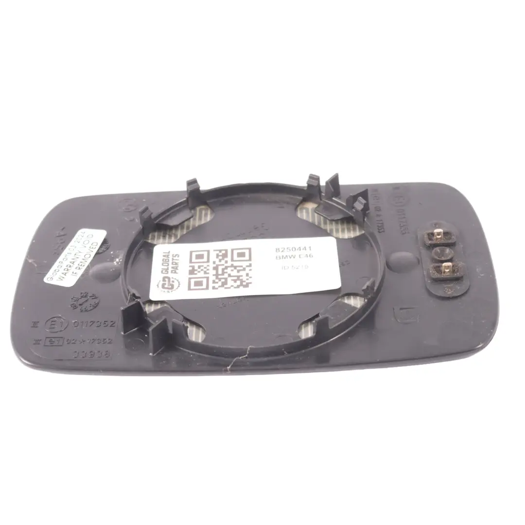Wkład Szkło Lusterka Szerokokątne Praww Lewe do BMW E46 o numerze 8250441 BMW E46 Wkład Szkło Lusterka Szerokokątne Praww Lewe - SKU 8250441 - Numer Części 8250441