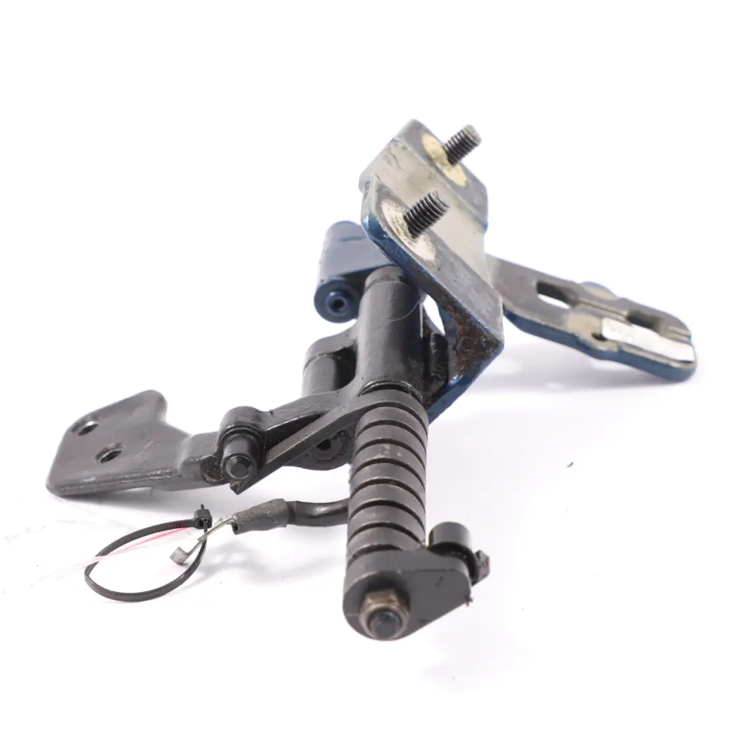Boot Split Tailgate Window Hinge Bracket Blue to BMW E46 Touring Rear with Part number 8254015 BMW E46 Touring Rear Boot Split Tailgate Window Hinge Bracket Blue - SKU 8254015 - Part number 8254015