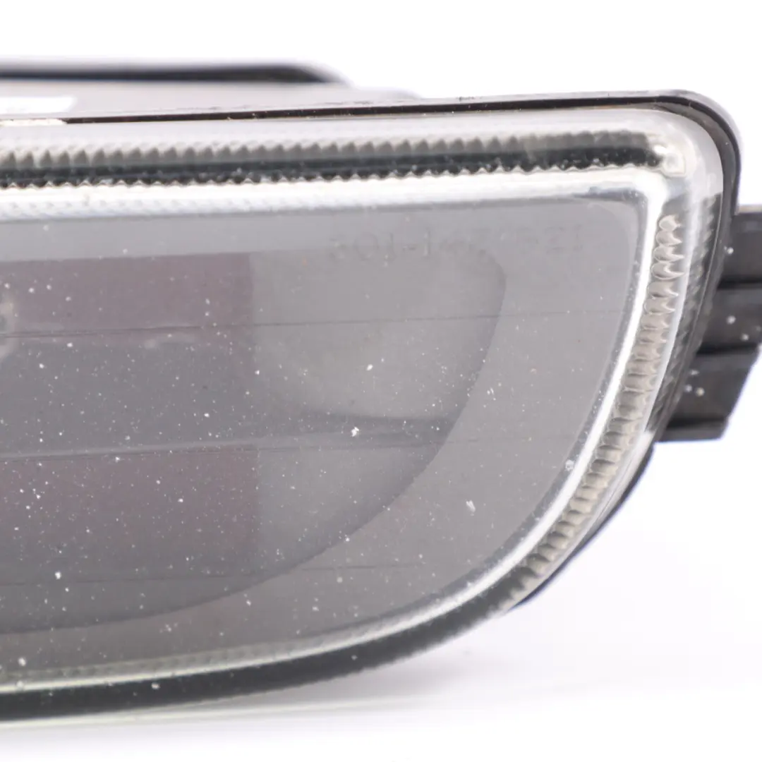 Lampa Światło Przeciwmgielne Halogen Zderzaka Przedni Lewy do BMW E38 o numerze 8352023 BMW E38 Lampa Światło Przeciwmgielne Halogen Zderzaka Przedni Lewy - SKU 8352023 - Numer Części 8352023