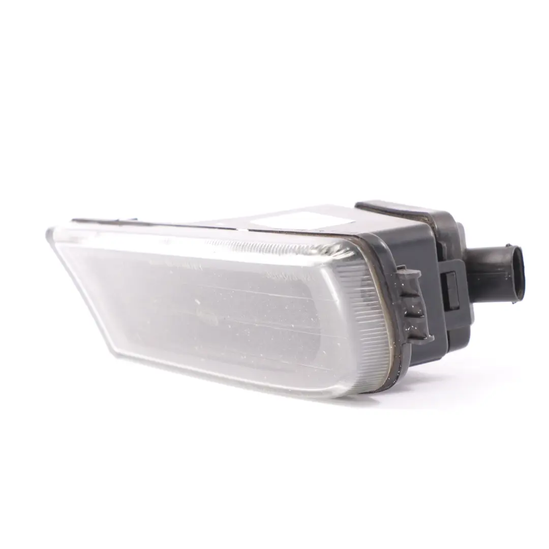 Front Left N/S Bumper Fog Lamp Light Halogen to BMW E38 with Part number 8352023 BMW E38 Front Left N/S Bumper Fog Lamp Light Halogen - SKU 8352023 - Part number 8352023