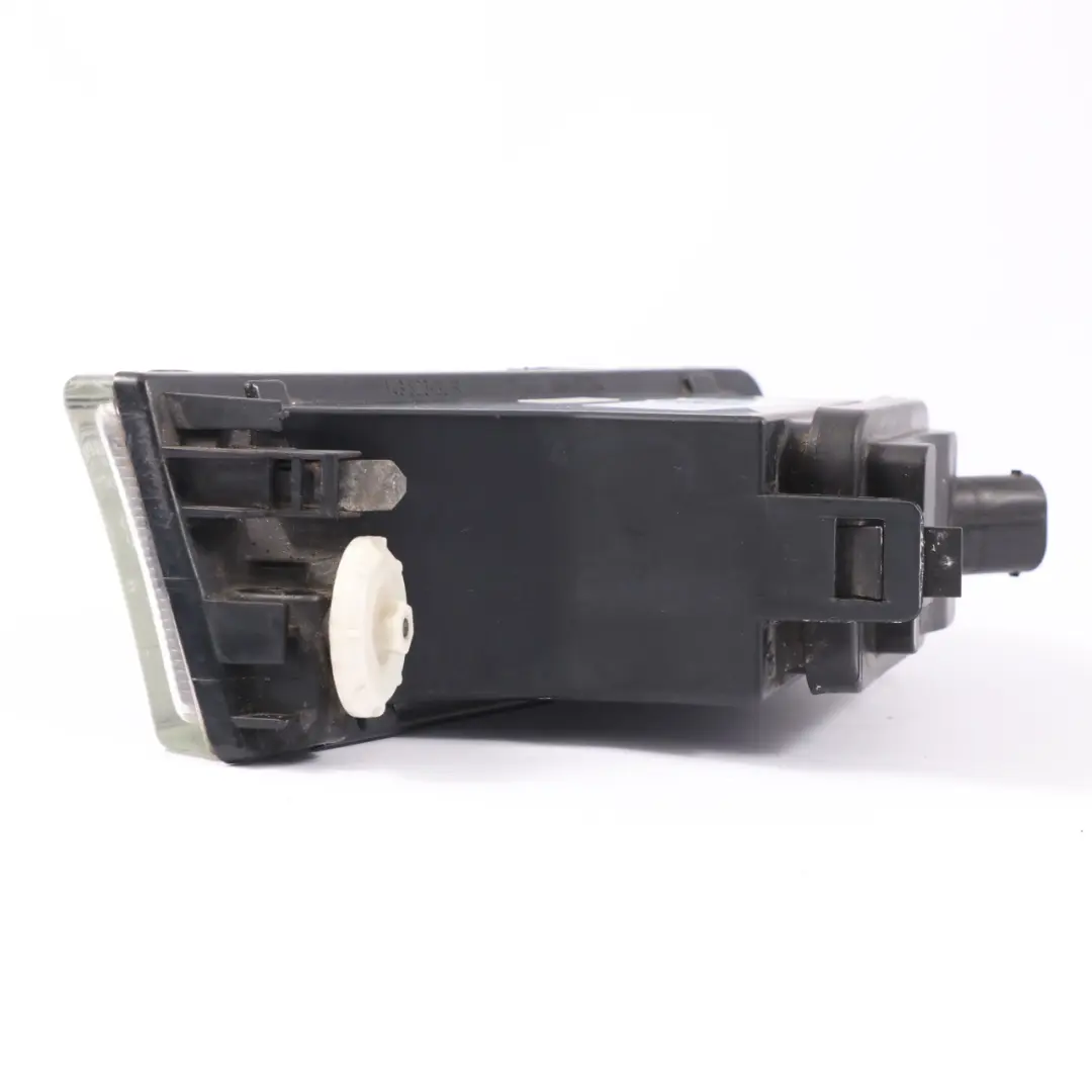 Delantero Derecho Parachoques Luz Antiniebla Halógena para BMW E38 con número de pieza 8352024 BMW E38 Delantero Derecho Parachoques Luz Antiniebla Halógena - SKU 8352024 - Número de pieza 8352024