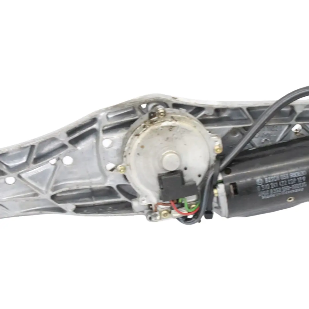 BMW E38 Windschutzscheibe Frontwischer Gestänge Mechanismus Motorantrieb - SKU 8360049 - Teilenummer 8360049