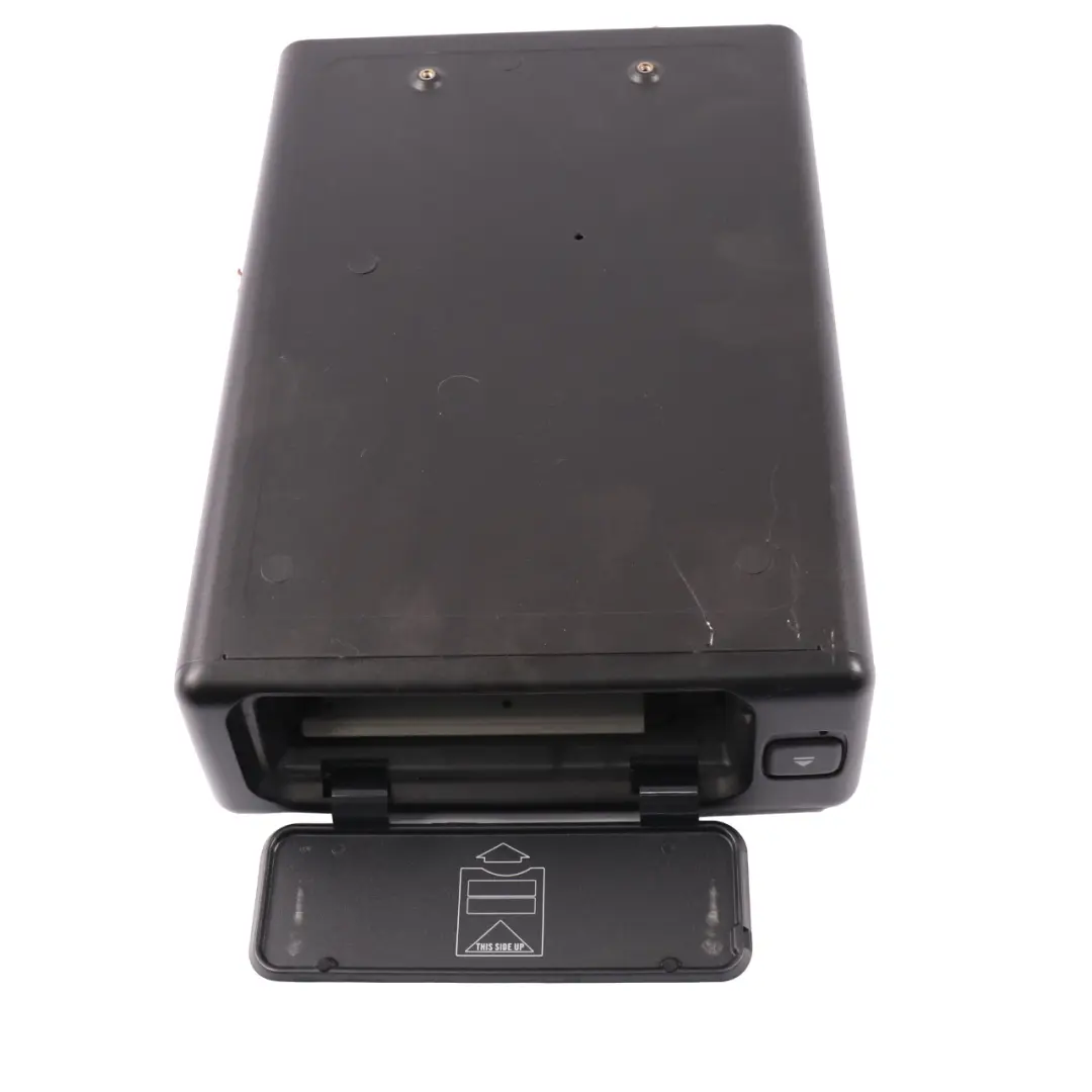  Changeur CD BMW E38 Compact Changeur 6 disques sans magasin - SKU 8361058 - Numéro de pièce 8361058