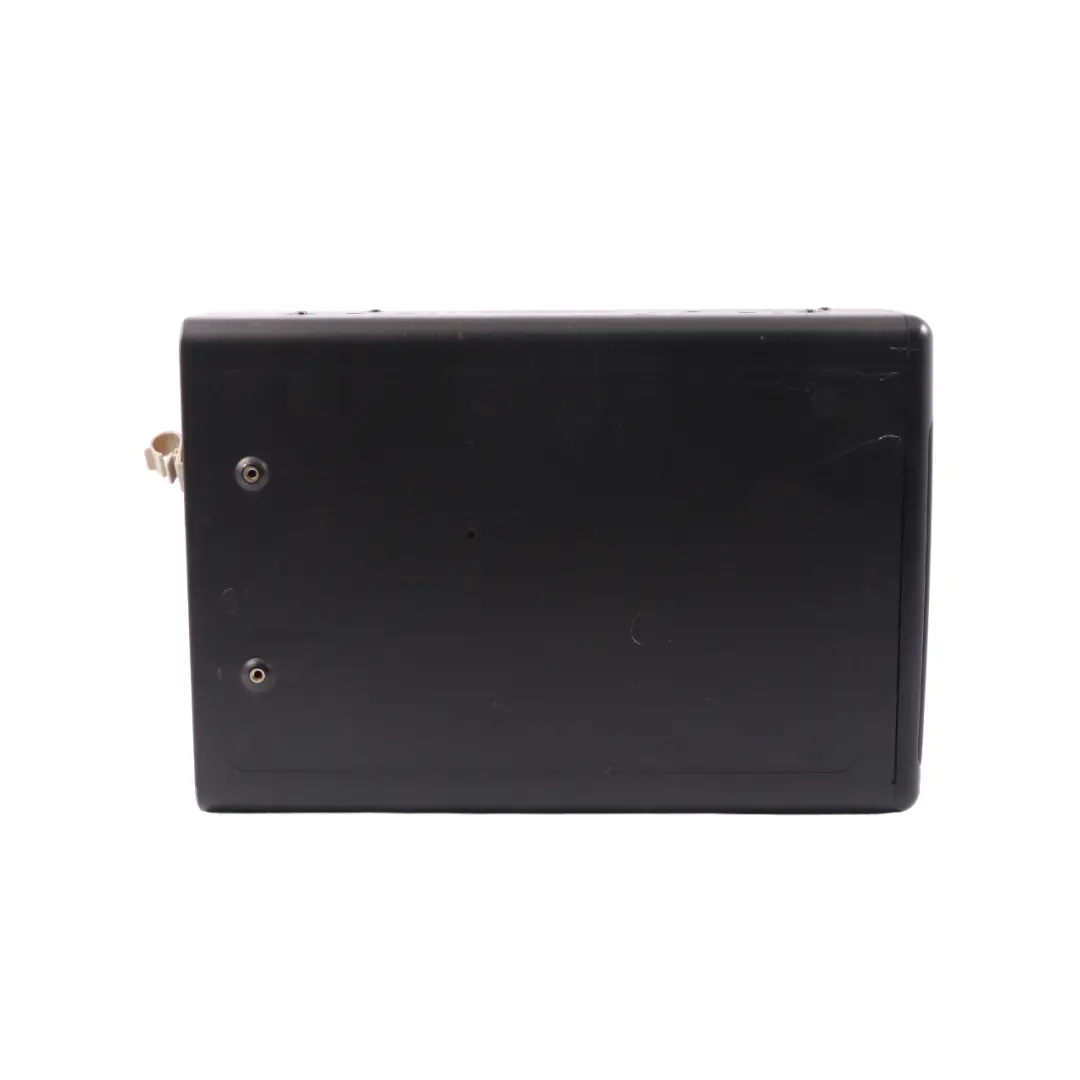 Changer BMW E38 Compact 6-Disc Changer Without Magazine to CD with Part number 8361058 CD Changer BMW E38 Compact 6-Disc Changer Without Magazine - SKU 8361058 - Part number 8361058