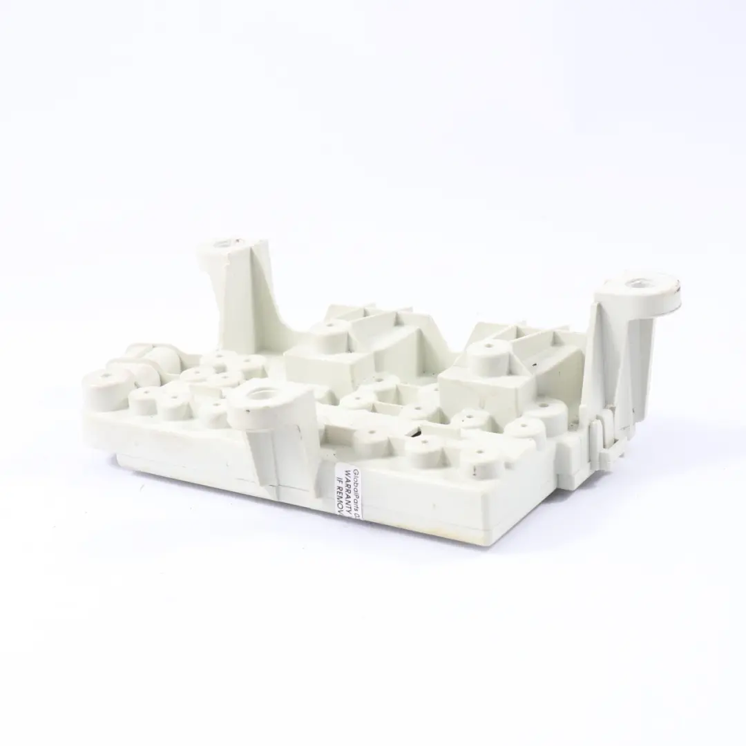 Skrzynka Bezpieczników Moduł Sterujący Zasilania do BMW E38 o numerze 8367252 BMW E38 Skrzynka Bezpieczników Moduł Sterujący Zasilania - SKU 8367253 - Numer Części 8367252