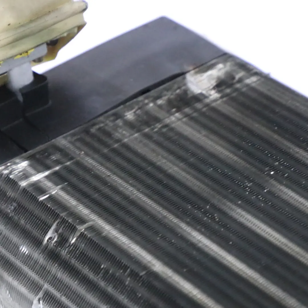 Evaporator Automatic Air Con Conditioning A/C Expansion Valve to BMW E38 with Part number 8372191 BMW E38 Evaporator Automatic Air Con Conditioning A/C Expansion Valve - SKU 8372191 - Part number 8372191