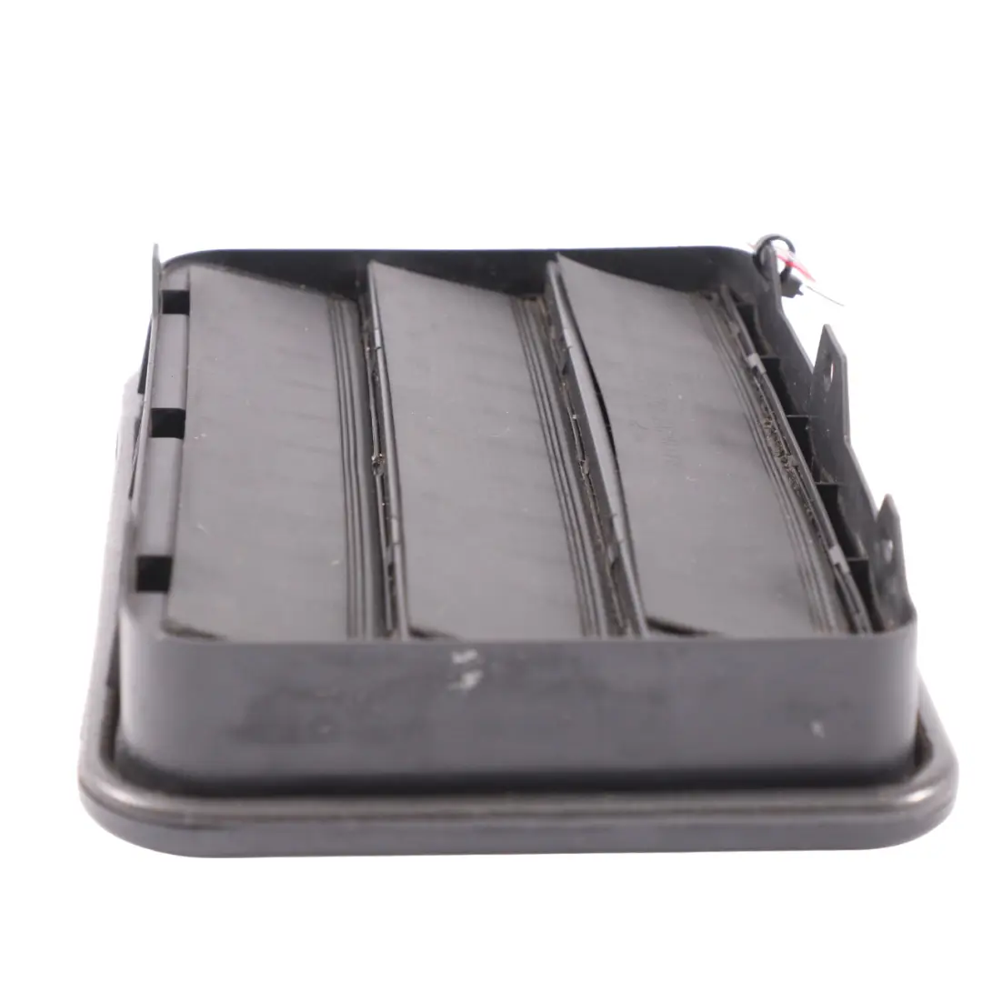 Bumper Vent Breather Cover Rear Right Left N/O/S to BMW E39 E46 E53 with Part number 8377280 BMW E39 E46 E53 Bumper Vent Breather Cover Rear Right Left N/O/S - SKU 8377280 - Part number 8377280