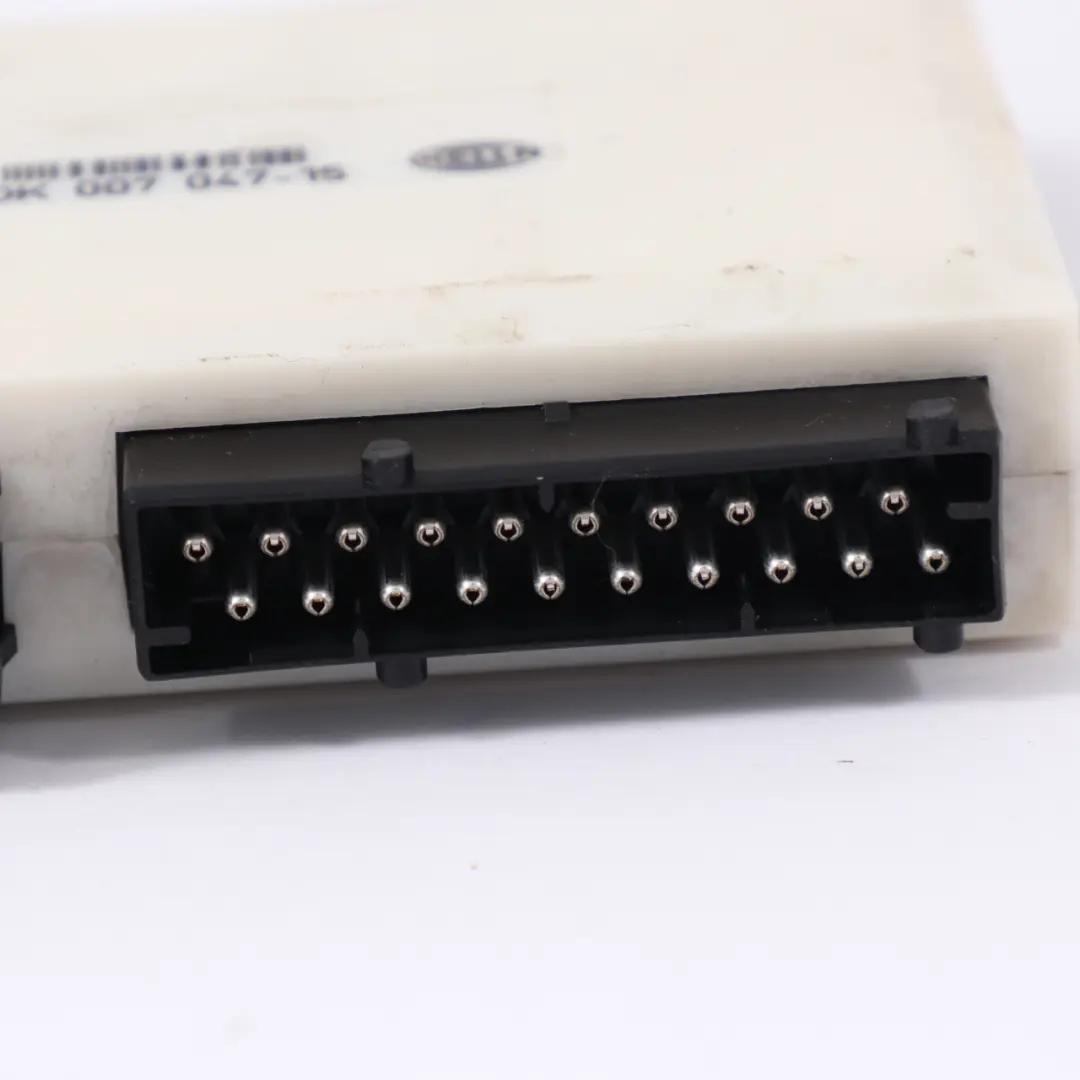 BMW E38 Basic Body Control Unit Module General Junction Box ECU GM III - SKU 8378633 - Part number 8378633