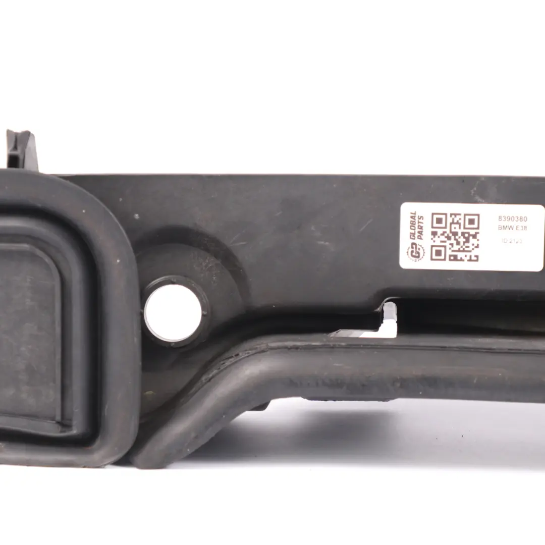 Condotto di aspirazione dell'aria della presa d'aria del cofano per BMW E38 con numero di parte 8390380 BMW E38 Condotto di aspirazione dell'aria della presa d'aria del cofano - SKU 8390380 - Numero di parte 8390380