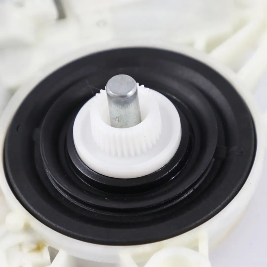 Motore alzacristalli BMW G20 porta anteriore finestra sinistra motore per con numero di parte 8495865 Motore alzacristalli BMW G20 porta anteriore finestra sinistra motore - SKU 8495865 - Numero di parte 8495865