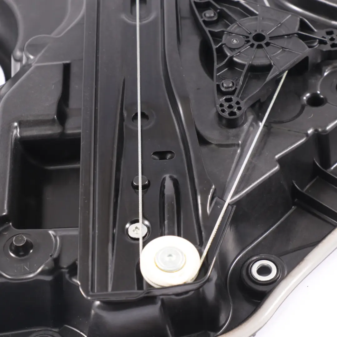 Porte Porte BMW G20 G21 Arrière Gauche Lève-Vitre Mécanisme - SKU 8498855 - Numéro de pièce 8498855
