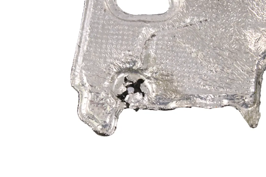 Osłona Wygłuszenie Silnika Prawe do BMW G20 G21 G30 G31 X3 G01 o numerze 8579935 BMW G20 G21 G30 G31 X3 G01 Osłona Wygłuszenie Silnika Prawe - SKU 8579935 - Numer Części 8579935