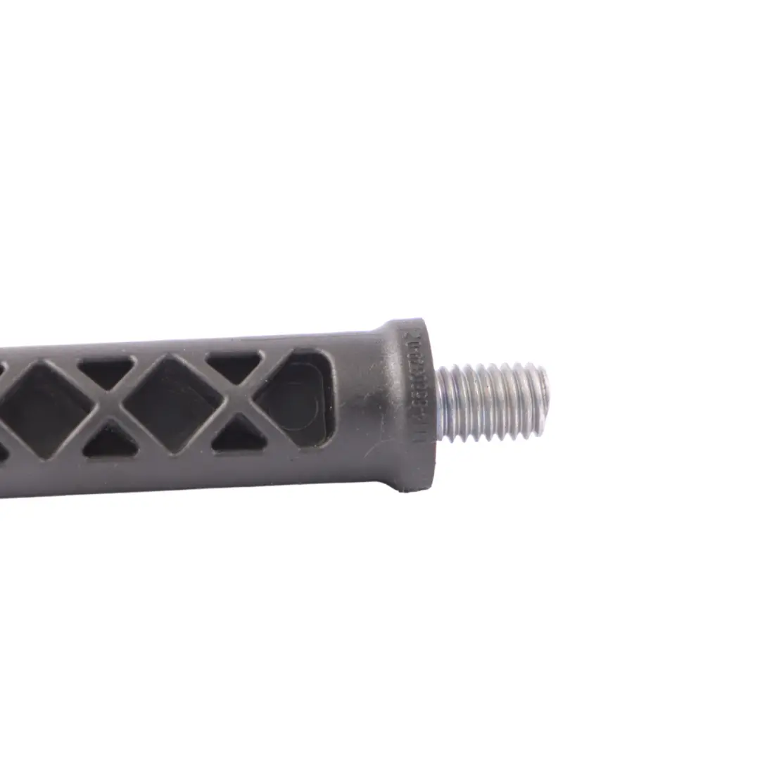 Boulon D'Espacement Moteur M8X12 L81,5 pour BMW F20 LCI F30 F32 G20 G30 à propos du numéro de pièce 8580379 BMW F20 LCI F30 F32 G20 G30 Boulon D'Espacement Moteur M8X12 L81,5 - SKU 8580379-1 - Numéro de pièce 8580379