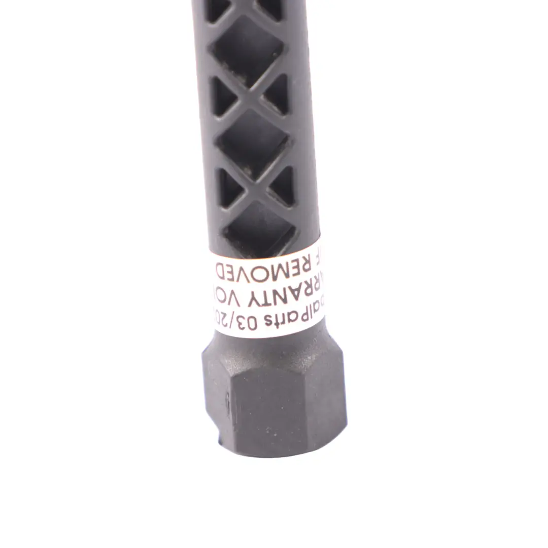 Boulon D'Espacement Moteur M8X12 L81,5 pour BMW F20 LCI F30 F32 G20 G30 à propos du numéro de pièce 8580379 BMW F20 LCI F30 F32 G20 G30 Boulon D'Espacement Moteur M8X12 L81,5 - SKU 8580379-1 - Numéro de pièce 8580379