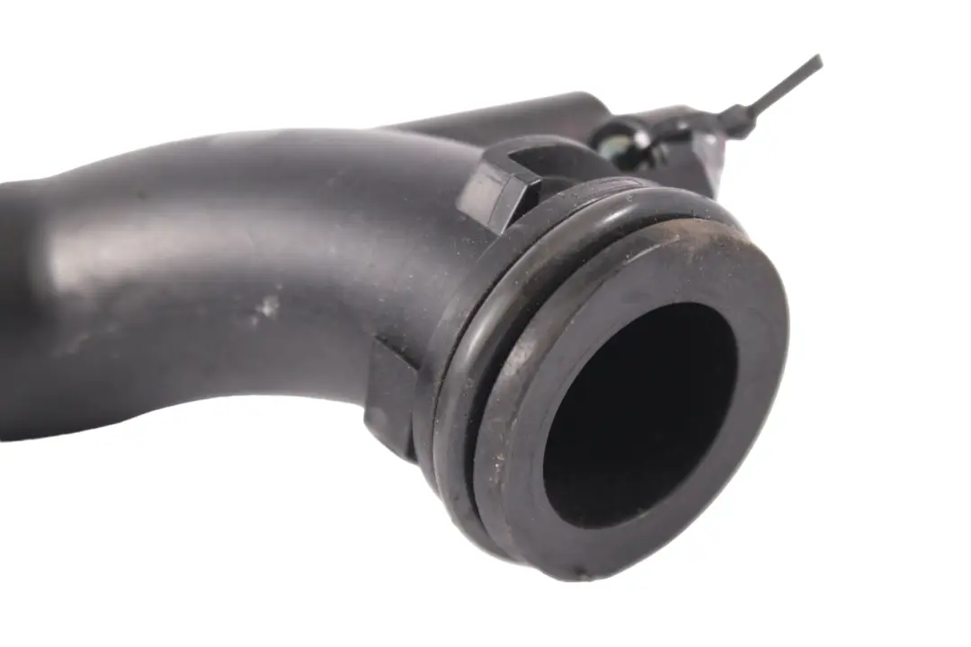 B47 Rura Łącząca Turbosprężarki do BMW G20 G30 G31 G32 Gt Diesel o numerze 8587519 BMW G20 G30 G31 G32 Gt Diesel B47 Rura Łącząca Turbosprężarki - SKU 8587519 - Numer Części 8587519