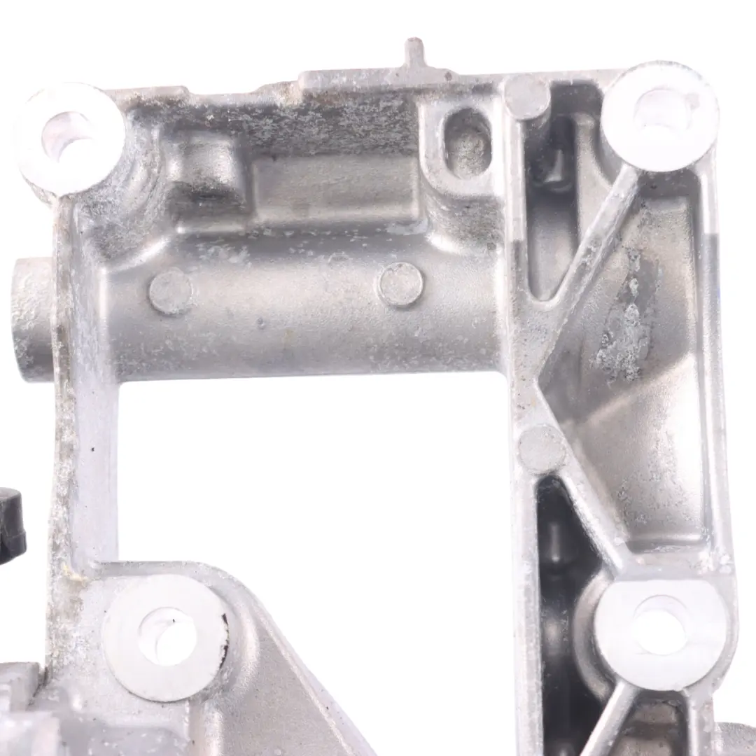 Pompa acqua BMW G20 G21 G30 G31 Diesel B47 Alloggiamento termostato per con numero di parte 8591718 Pompa acqua BMW G20 G21 G30 G31 Diesel B47 Alloggiamento termostato - SKU 8591718 - Numero di parte 8591718