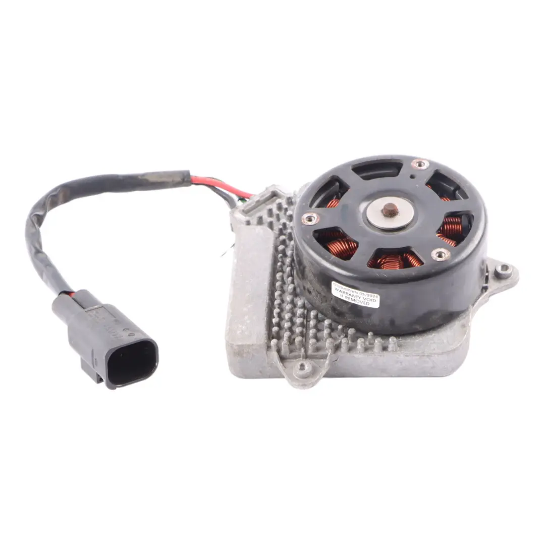 Motor ventilador radiador refrigeración motor 8641947 para BMW F20 F21 F22 F30 LCI con número de pieza 8625440 BMW F20 F21 F22 F30 LCI Motor ventilador radiador refrigeración motor 8641947 - SKU 8625440-4 - Número de pieza 8625440