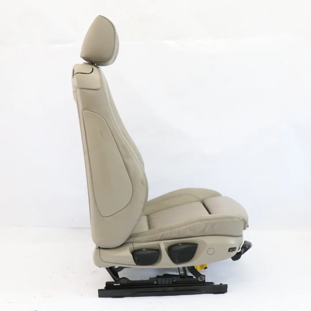 BMW E81 Przedni Prawy Fotel Podgrzewana Skóra Boston Beżowe Wnętrze - SKU 9124310-1 - Numer Części 9124310
