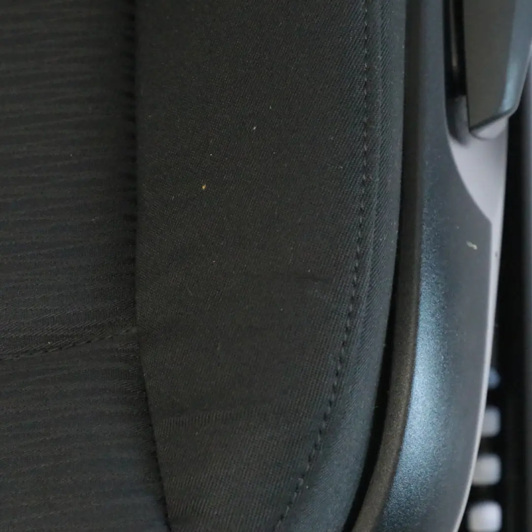 Asiento Delantero Izquierdo Tela Elektra Interior para BMW Serie 1 E87 LCI con número de pieza 9179071 BMW Serie 1 E87 LCI Asiento Delantero Izquierdo Tela Elektra Interior - SKU 9179071-2 - Número de pieza 9179071