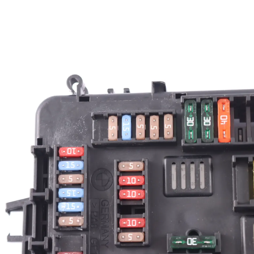 Fuse Box Rear Relay Module Control Unit to BMW X5 F15 with Part number 9316569 BMW X5 F15 Fuse Box Rear Relay Module Control Unit - SKU 9316569 - Part number 9316569