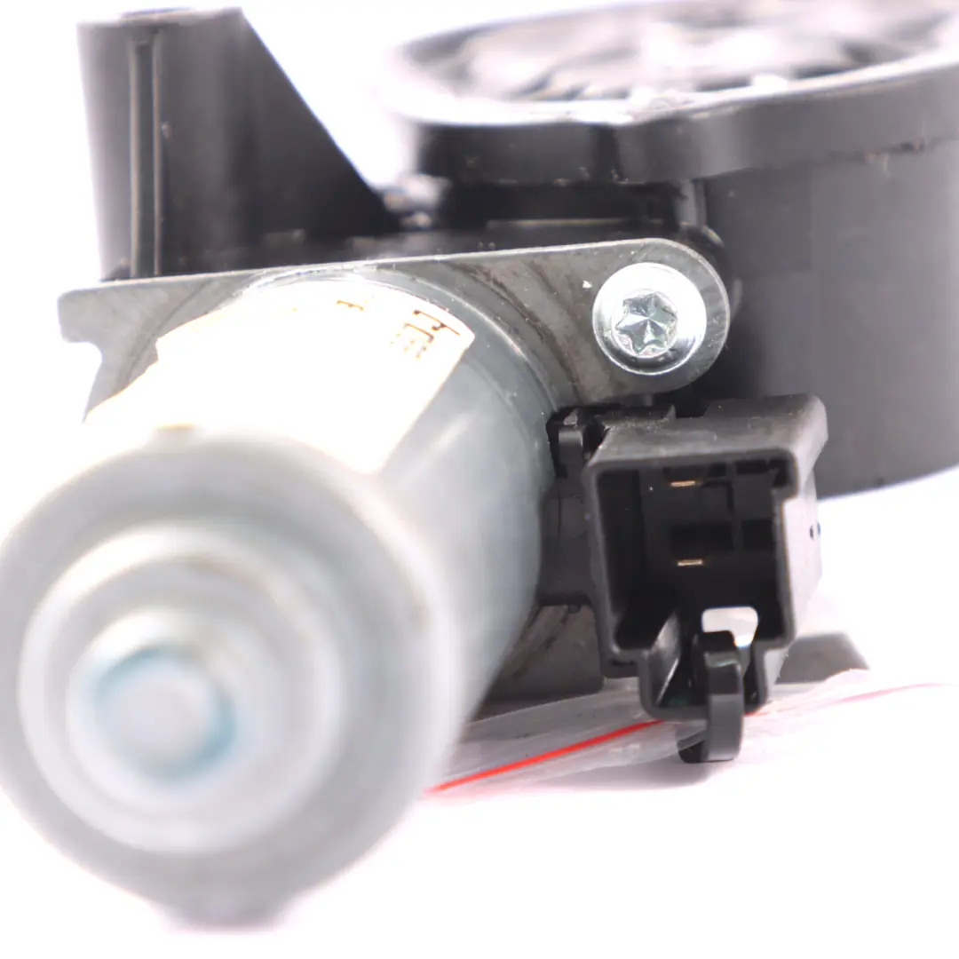 BMW G30 Vordersitz Lehnenwinkeleinstellung Antrieb links - SKU 937268-101 - Teilenummer 937268-101