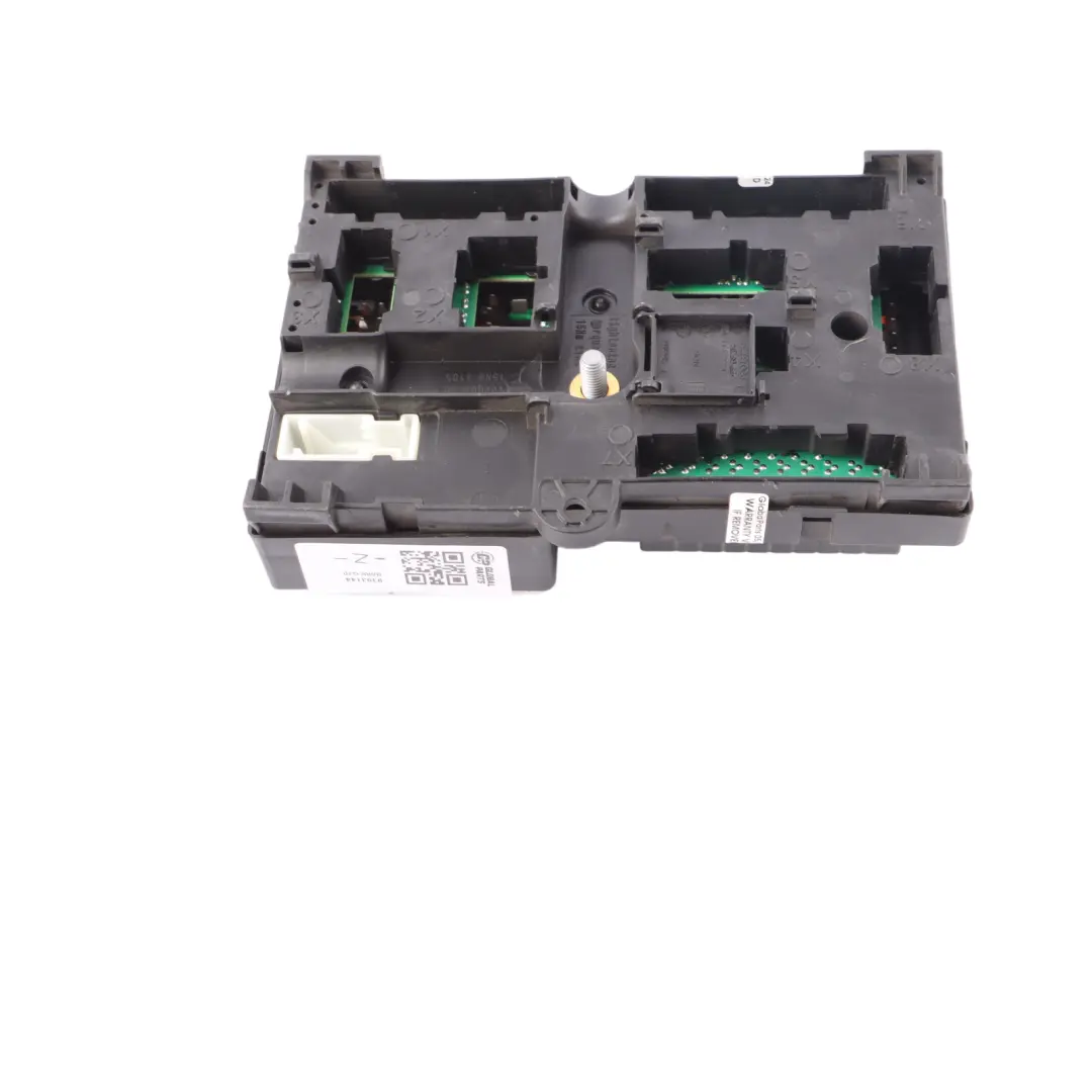 Sicherungskasten Stromverteilung Steuereinheit Box Hinten für BMW G11 G30 mit Teilenummer 9393144 BMW G11 G30 Sicherungskasten Stromverteilung Steuereinheit Box Hinten - SKU 9393144 - Teilenummer 9393144
