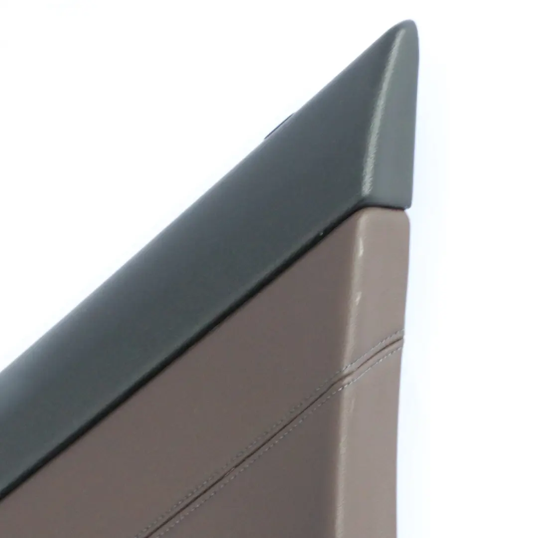 Boczek Drzwi Panel Tylny Prawy Mokka do BMW G20 G21 o numerze 9460694 BMW G20 G21 Boczek Drzwi Panel Tylny Prawy Mokka - SKU 9460694 - Numer Części 9460694