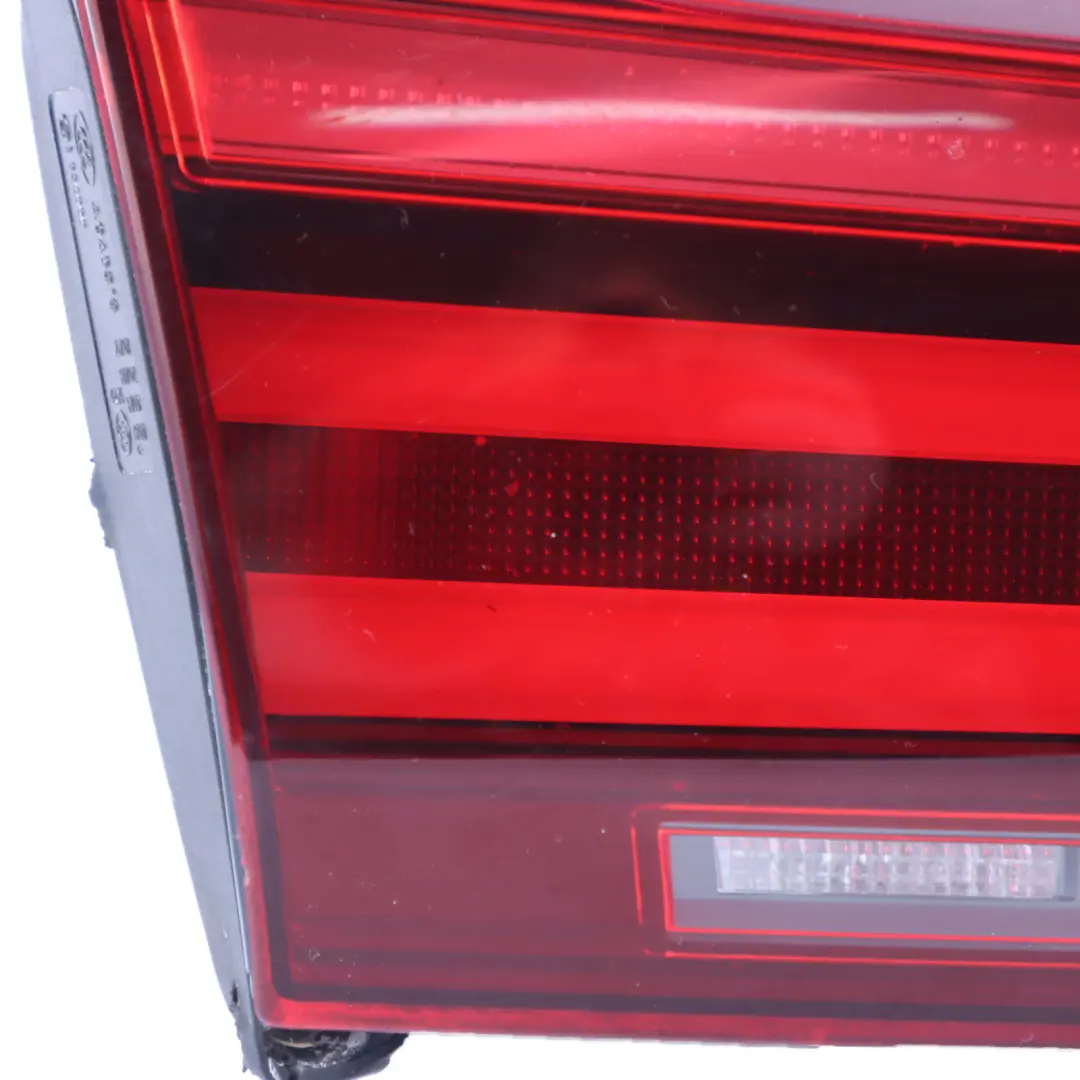 Fanale posteriore BMW F32 Black Line Lampada coperchio baule posteriore sinistra per con numero di parte 9491583 Fanale posteriore BMW F32 Black Line Lampada coperchio baule posteriore sinistra - SKU 9491583 - Numero di parte 9491583