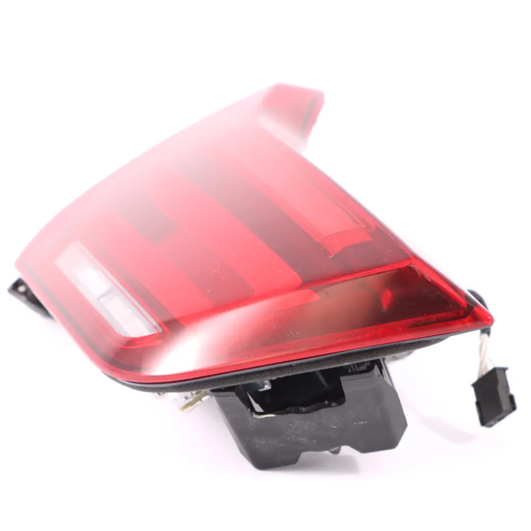 Fanale posteriore BMW F32 Black Line Lampada coperchio baule posteriore sinistra per con numero di parte 9491583 Fanale posteriore BMW F32 Black Line Lampada coperchio baule posteriore sinistra - SKU 9491583 - Numero di parte 9491583