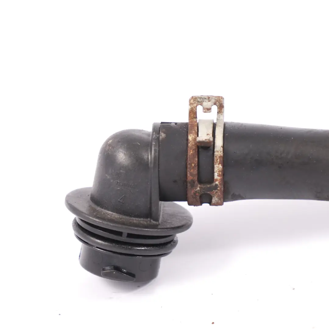 Vauxhall Vivaro Renault Trafic III 1.6 dCi Diesel Oil Filler Pipe Hose - SKU 95517961 - Part number 95517961