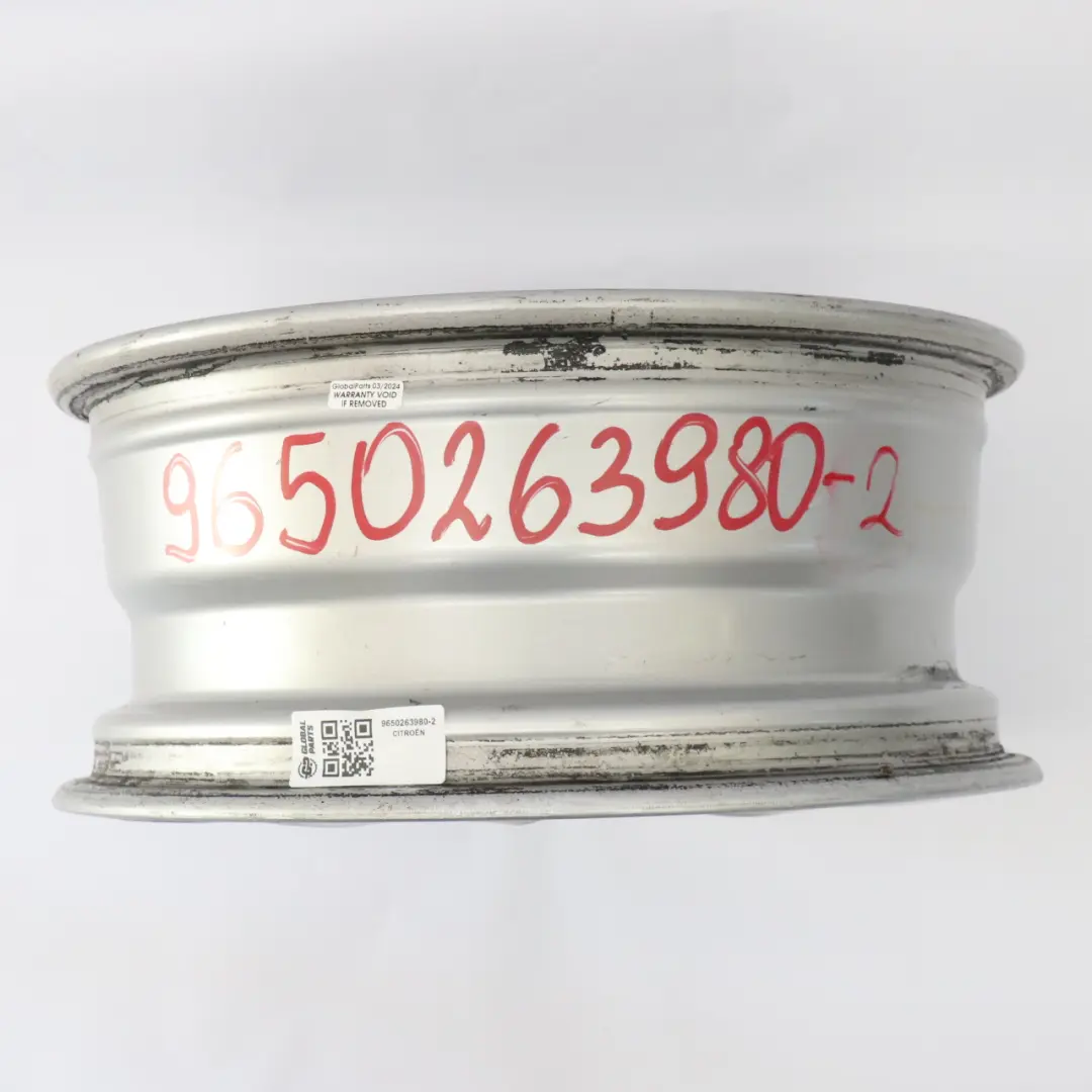 Citroen C3 C4 Silber Leichtmetallfelge 16" ET:26 6,5J für mit Teilenummer 9650263980 Citroen C3 C4 Silber Leichtmetallfelge 16" ET:26 6,5J - SKU 9650263980-2 - Teilenummer 9650263980