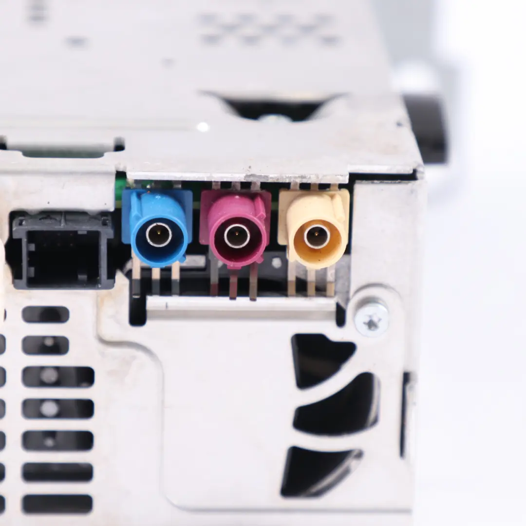 Unidad Central Navegación Audio Reproductor Módulo Controlador para BMW G20 con número de pieza 9875930 BMW G20 Unidad Central Navegación Audio Reproductor Módulo Controlador - SKU 9875930 - Número de pieza 9875930