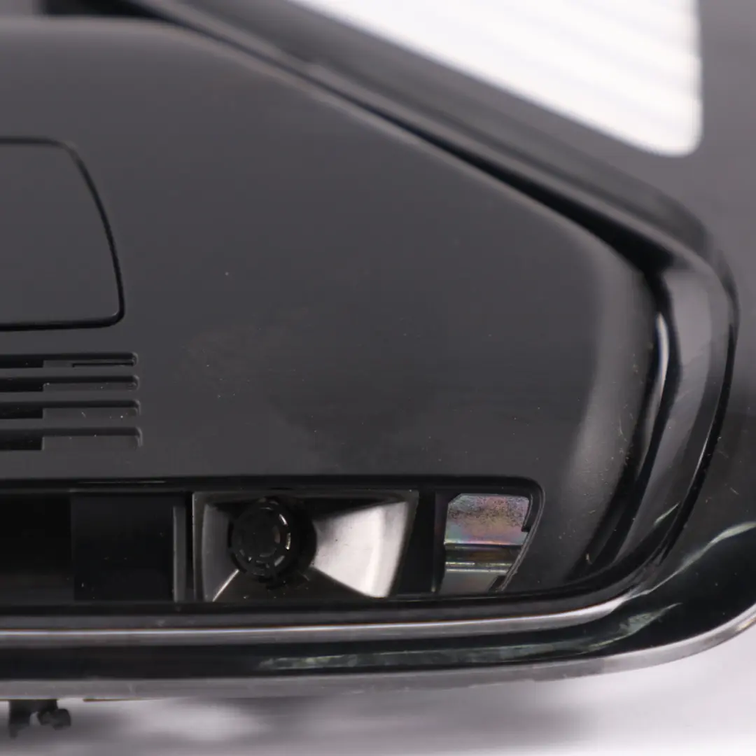 Luce del tetto BMW G20 G30 G31 Interruttore della lampada interno nero per con numero di parte 9890265 Luce del tetto BMW G20 G30 G31 Interruttore della lampada interno nero - SKU 9890265 - Numero di parte 9890265