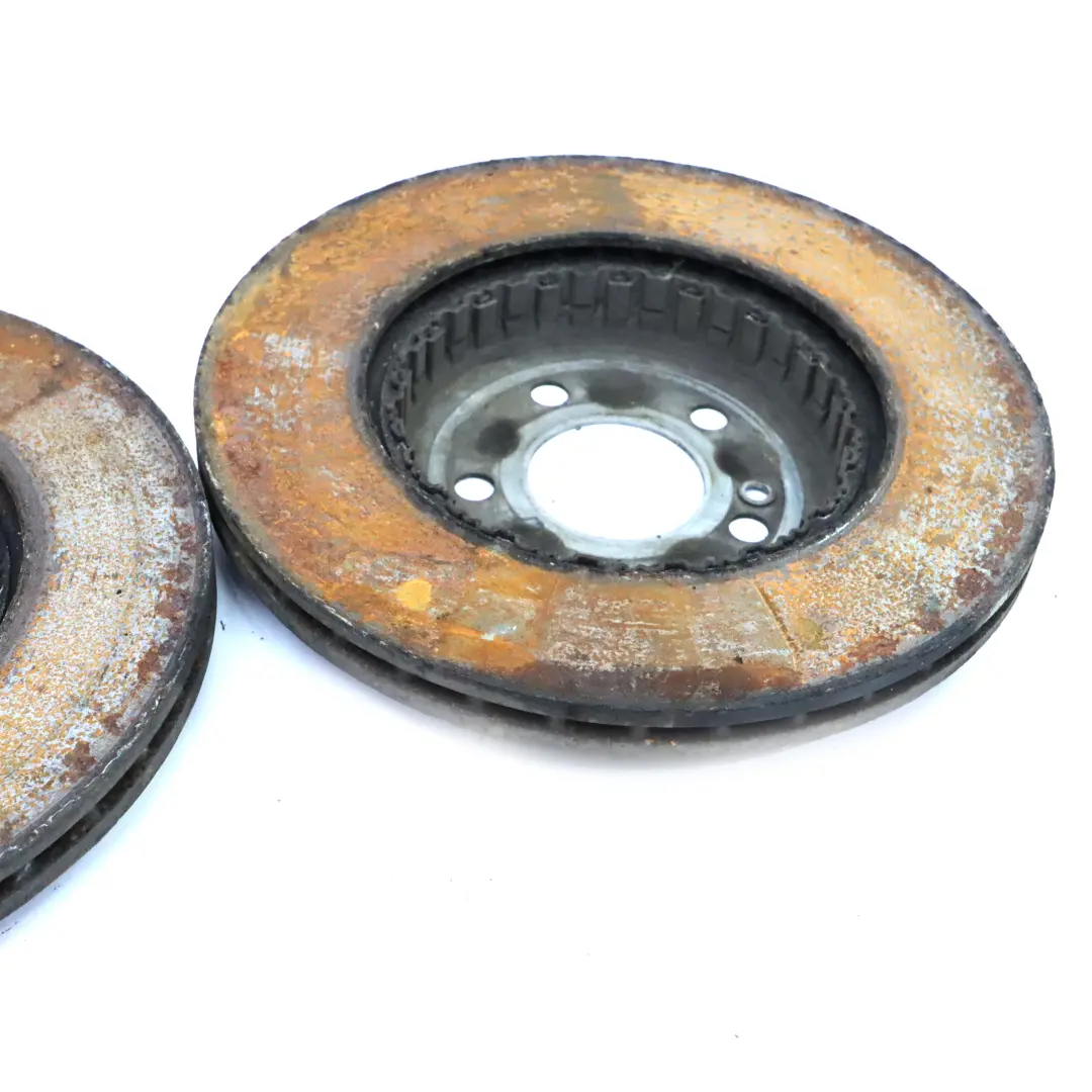 freno Mercedes W205 Freno ruota posteriore sinistra destra Set per Disco con numero di parte A0004230712 Disco freno Mercedes W205 Freno ruota posteriore sinistra destra Set - SKU A0004230712 - Numero di parte A0004230712