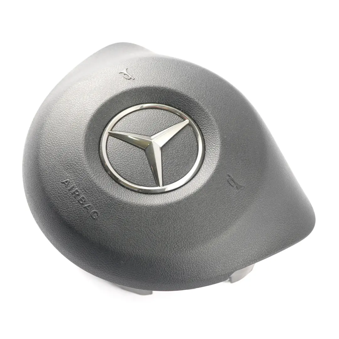 W117 Volante Nero Air Bag Airbag per Mercedes C117 CLA con numero di parte A0008602303 Mercedes C117 CLA W117 Volante Nero Air Bag Airbag - SKU A0008602303 - Numero di parte A0008602303