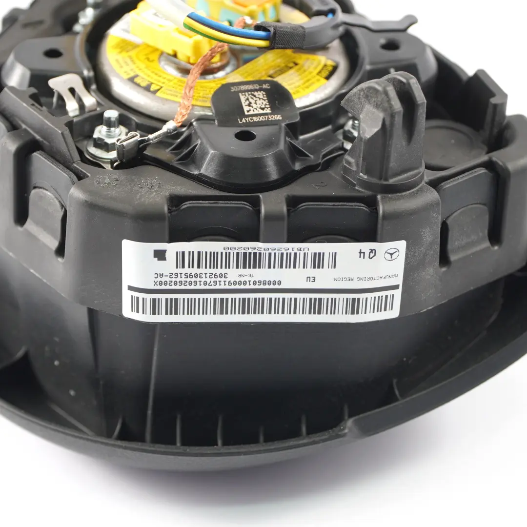 Mercedes C117 CLA W117 Volante Negro Airbag Airbag - SKU A0008602303 - Número de pieza A0008602303