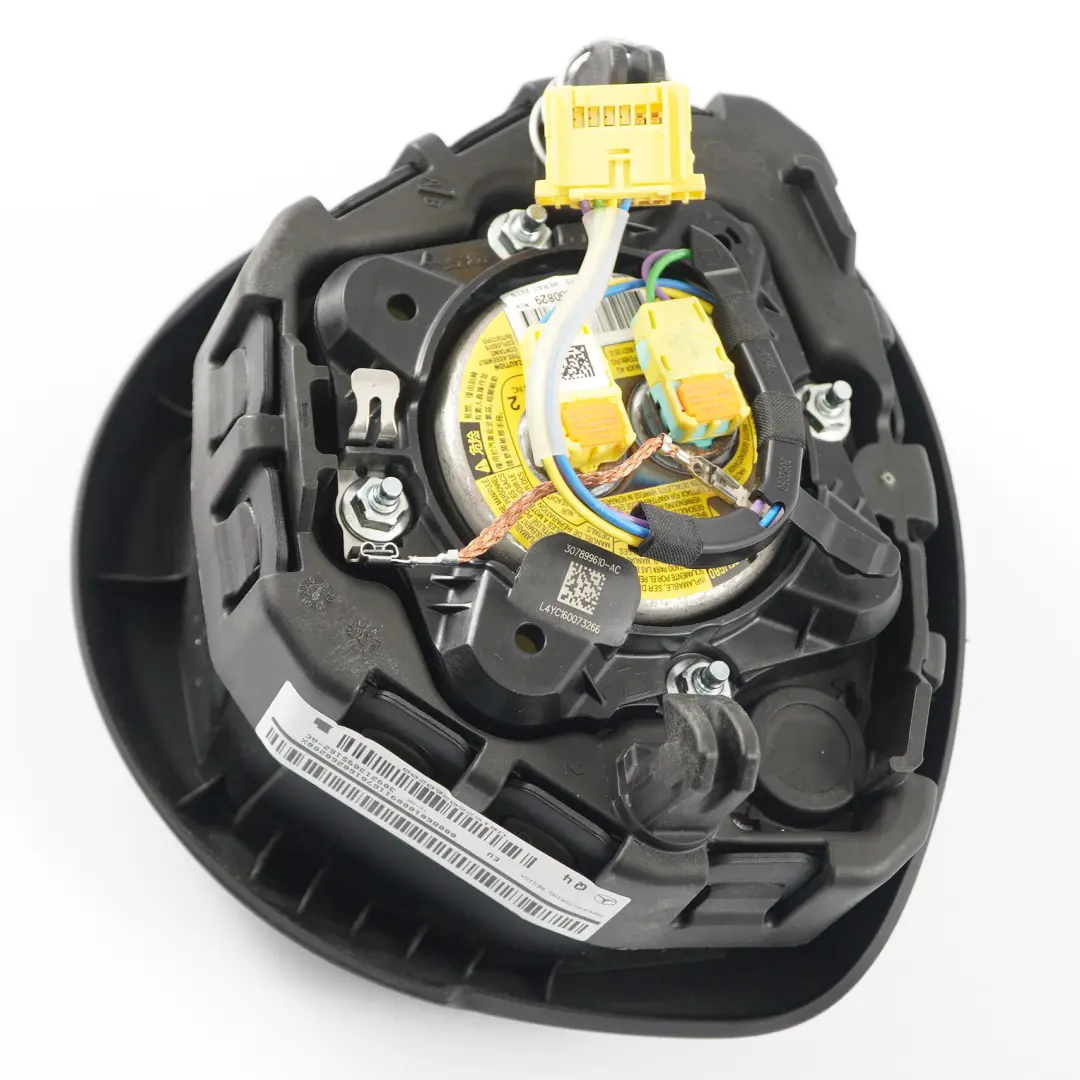 W117 Steering Wheel Black Air to Mercedes C117 CLA with Part number A0008602303 Mercedes C117 CLA W117 Steering Wheel Black Air - SKU A0008602303 - Part number A0008602303