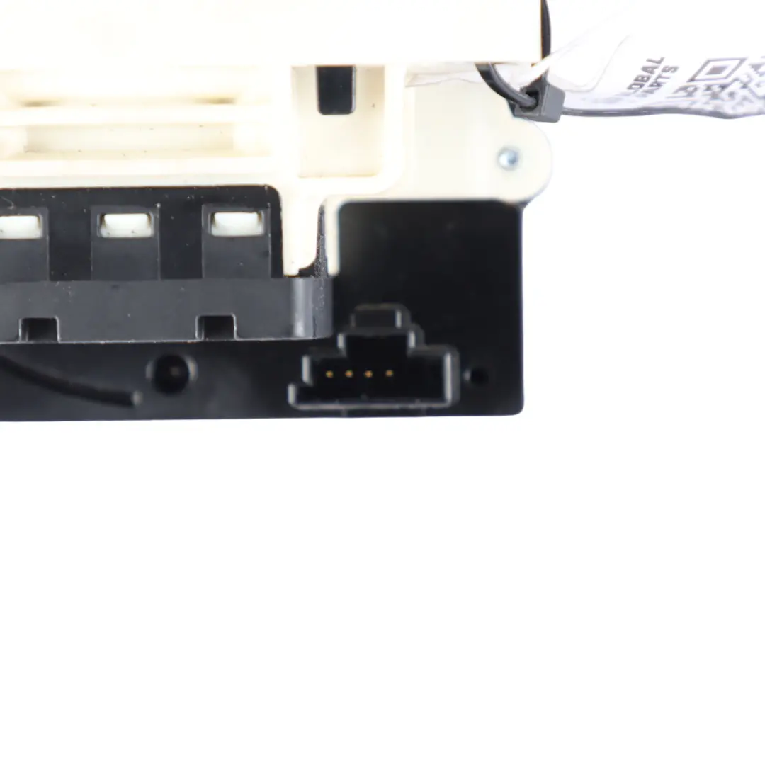 Selector Gearshift Switch Shifter Automatic to Mercedes W212 Gear with Part number A0009001606 Mercedes W212 Gear Selector Gearshift Switch Shifter Automatic - SKU A0009001606 - Part number A0009001606