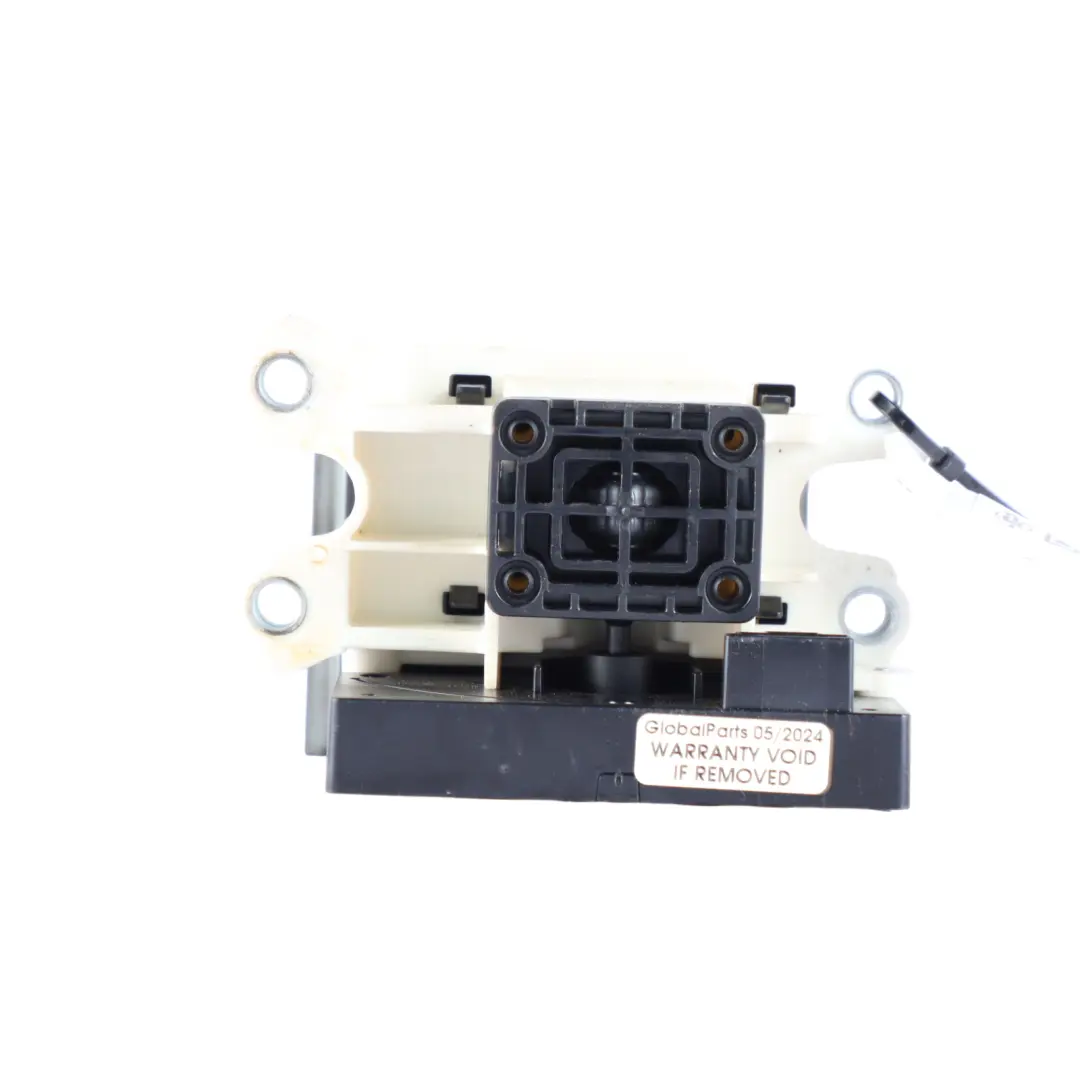 Selector Gearshift Switch Shifter Automatic to Mercedes W212 Gear with Part number A0009001606 Mercedes W212 Gear Selector Gearshift Switch Shifter Automatic - SKU A0009001606 - Part number A0009001606